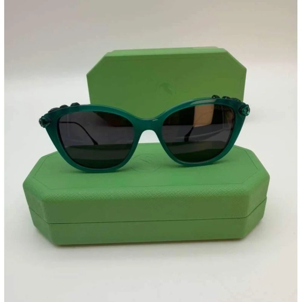 Swarovski Cat Eye Sunglasses Green Crystal‎ Embellished Frame Authentic Luxury